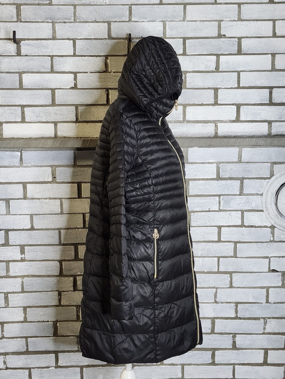 • Michael Michael Kors Black Lightweight Packable Down Puffer Hooded Jacket L - Picture 5 of 11